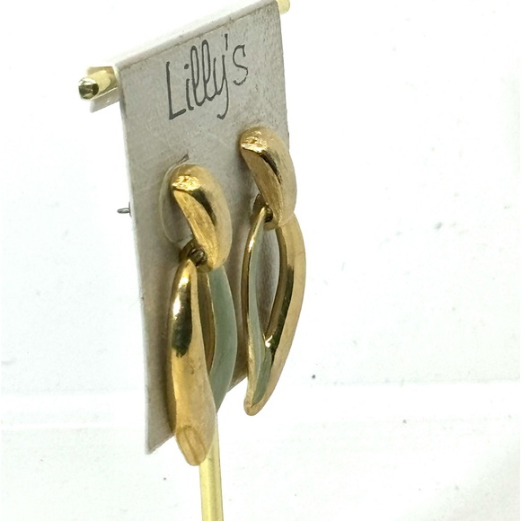 Vintage Gold & Mint Enamel Drop Earrings by Lilly’s - Classic & Elegant Design - Picture 3 of 8